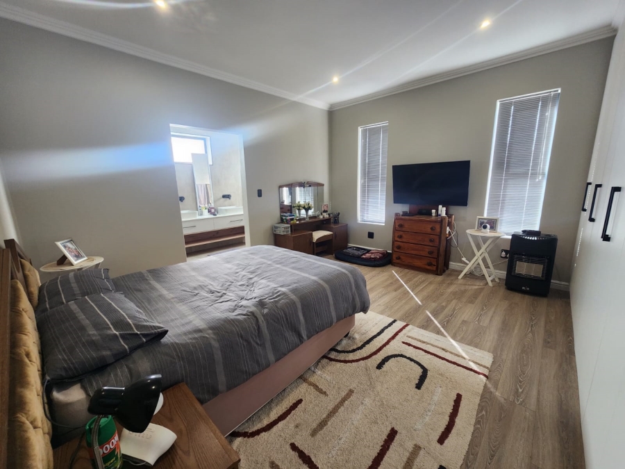 3 Bedroom Property for Sale in Tergniet Western Cape